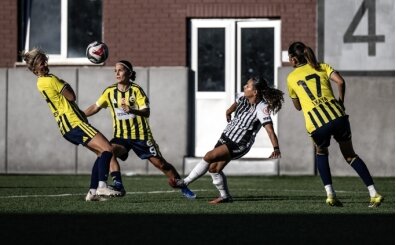 Busem �eker: '�ampiyon tak�m gibi oynayaca��z'