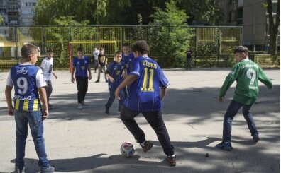 Bosna Hersek'te Edin Dzeko'dan ��rencilere ilham!
