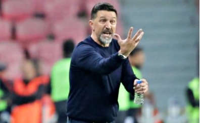 Besnik Hasi: 'Oyundan de�il �� puandan mutluyuz'