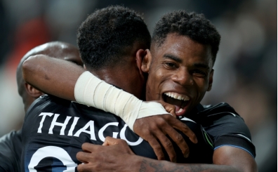 Galatasaray i�in bileti haz�r: Raphael Onyedika