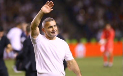 Kurban Kurbanov'dan Galatasaray'a tebrik