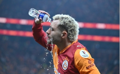 Bar�� Alper Y�lmaz i�in transfer zirvesi!