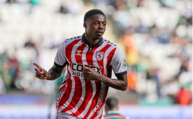 Fenerbah�e'de transfer g�n�: Anthony Musaba