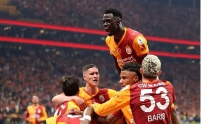 Galatasaray'da y�ld�z oyuncu yol ayr�m�nda