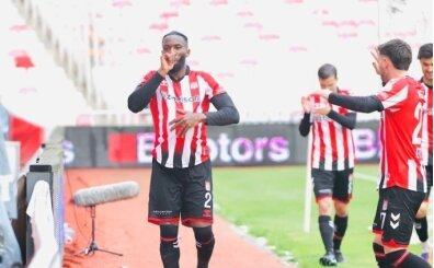 Sivasspor'da Appindangoye'ye yeni s�zle�me