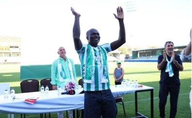 Bodrum FK'da Vincent Aboubakar'a co�kulu imza t�reni