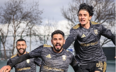 Alia�a FK'da 4'te 4 sevinci 