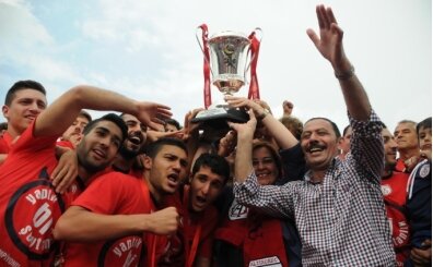 Alt�nordu'da eski ba�kandan Seyit Mehmet �zkan'a �a�r�!