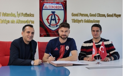 Alt�nordu'dan iki imza daha