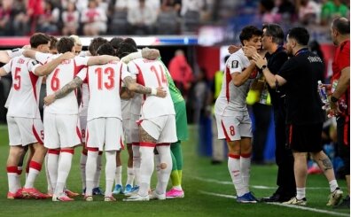 Yazarlardan A Milli Tak�m yorumu
