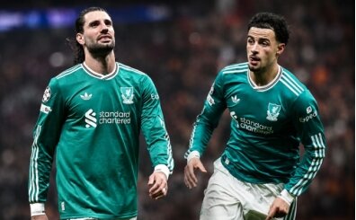 Liverpool'da ortal�k kar��t�! Jones ile Szoboszlai tart��t�