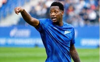 Jhon Duran karakolluk oldu! Kom�ular� kap�s�na dayand�!