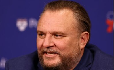 Philadelphia 76ers, Daryl Morey ile yollar�n� ay�rd�