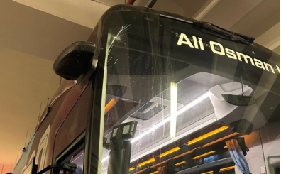 Trabzonspor tak�m otob�s�ne ta�l� sald�r�