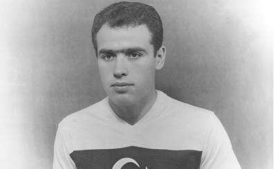Eski milli futbolcu Ayfer Elmasta�o�lu vefat etti
