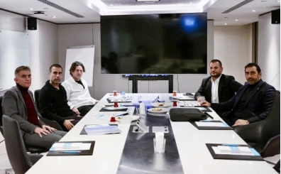 Trabzonspor'da kritik transfer toplant�s�!