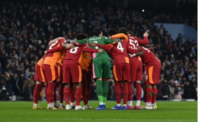 Yazarlardan Galatasaray yorumlar�