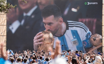 M�thi� iddia: 'Messi, Galatasaray'a �nerildi'