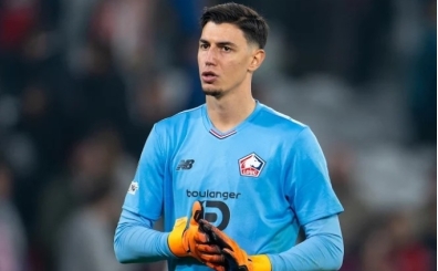 Berke �zer, Lille'de ay�n oyuncusu se�ildi