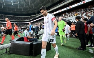 Be�ikta�'tan Necip Uysal'a anlaml� veda!