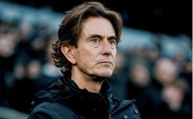 Tottenham Hotspur, teknik direkt�r Frank ile yollar�n� ay�rd�