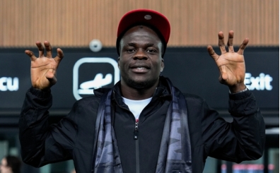 Junior Olaitan, Be�ikta�'a imzaya geldi!