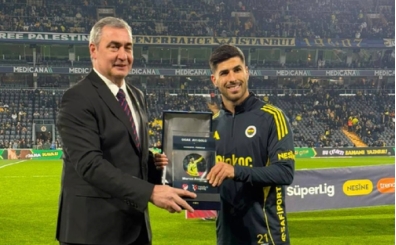 Marco Asensio'ya plaket