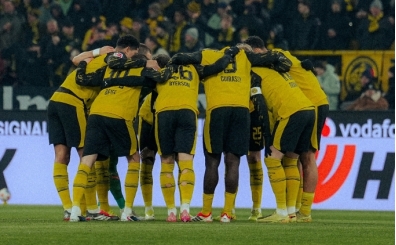 Dortmund evinde 3 puanı 4 golle aldı