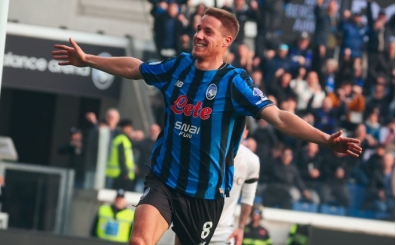 Atalanta, Napoli'den son umutlar�n� da ald�