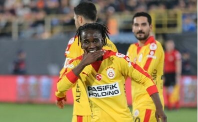 Renato Nhaga'dan Be�ikta� a��klamas�