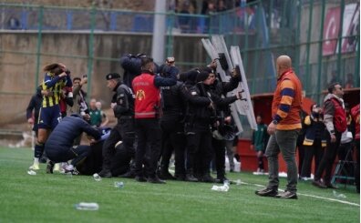 Fenerbah�e: 'Hocam�za sert cisim at�ld�'