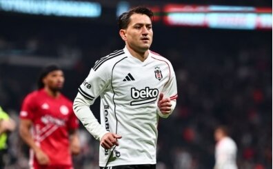 Be�ikta�'ta ayr�l�k vakti!