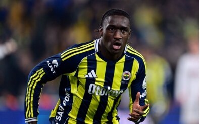 Hamburg, Sidiki Cherif'in pe�inde