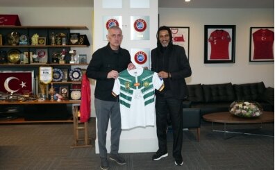 Eski futbolcu Song, Hac�osmano�lu'nu ziyaret etti