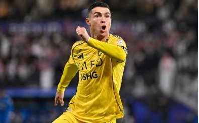 Ronaldo'dan 15 dakikada hat-trick! Hedefine 15 gol kald�