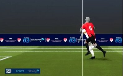 Galatasaray'dan iptal edilen gol sonras� VAR karar�na tepki