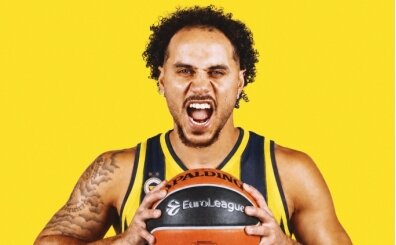 Shane Larkin: 'Fenerbah�e gibi bir kul�pte olmak farkl� bir �ey'