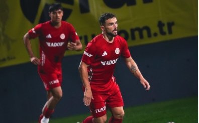 Antalyaspor, �stanbul'dan 3 puanla d�nd�!