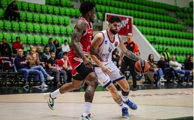Anadolu Efes, Hapoel Tel Aviv'e farkl� yenildi!