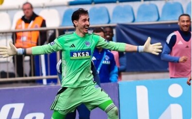 S�per Lig'de gol atan 10. kaleci Gianniotis!