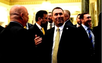 Bar�� G�kt�rk, Fenerbah�e ba�kan adayl���ndan �ekildi!