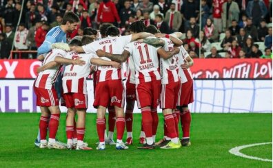 Antalyaspor'dan Galatasaray, Fenerbah�e ve Trabzonspor'a fla� mesaj!
