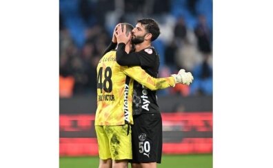 Fenerbah�e ve Galatasaray'da ortak hedef: �mit Akda�