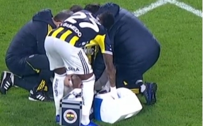 Fenerbah�e'de �smail Y�ksek sakatland�!