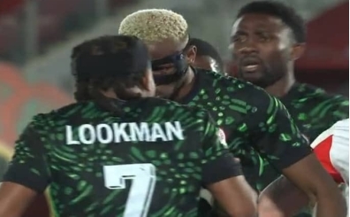 Osimhen ile Lookman aras�nda gerginlik ya�and�!