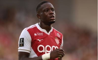 Galatasaray'da transfer i�in kritik rapor: Yener �nce