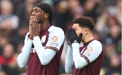 Aston Villa, 10 ki�ilik Brentford'a ma�lup oldu!