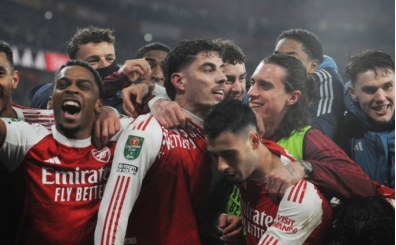 Arsenal, �ngiltere Lig Kupas�'nda ilk finalist!