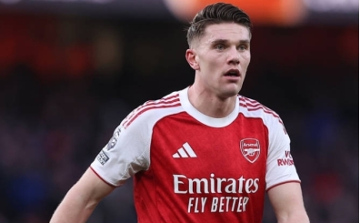 Arsenal evinde Sunderland'i rahat ge�ti!