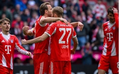 Bayern M�nih, 4 golle kazand�